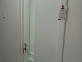 成品门及墙纸铺贴