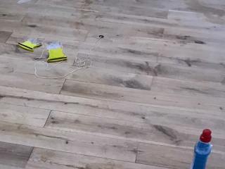 木地板铺设