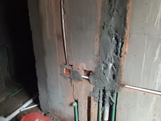 水、电管开槽施作