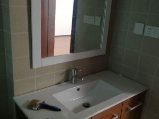 橱柜台面及台盆柜安装