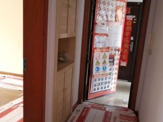 成品门及墙纸铺贴