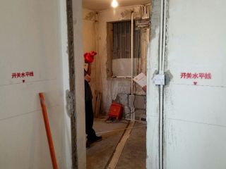 强、弱电路穿线施作