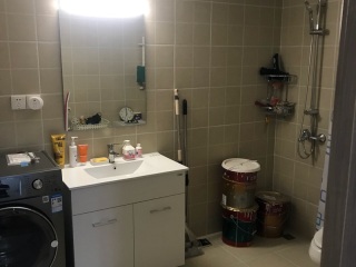 厨房、卫生间墙砖施作