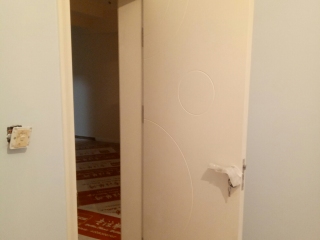 成品门及墙纸铺贴