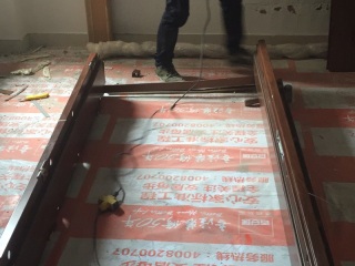 地砖铺贴及地面找平施作