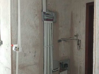 水、电管开槽施工