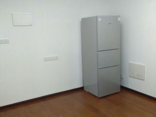 套装门、踢脚线安装