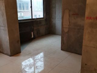 地砖铺贴及地面找平施作