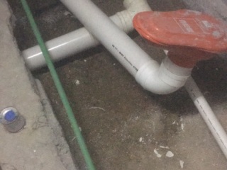水、电管开槽施作