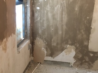 水、电管开槽施作