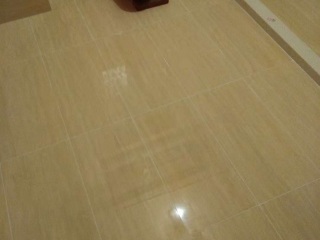 地砖铺贴及地面找平施作