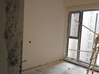 地砖铺贴及地面找平施作