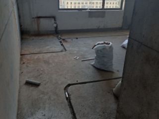 水、电管开槽施作