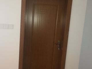 成品门及墙纸铺贴