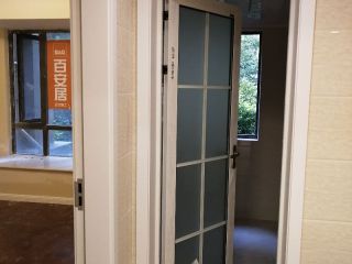 成品门及墙纸铺贴