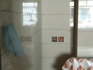 厨房、卫生间墙砖施作