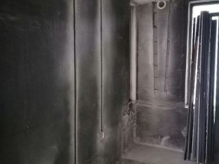 水、电管开槽施作