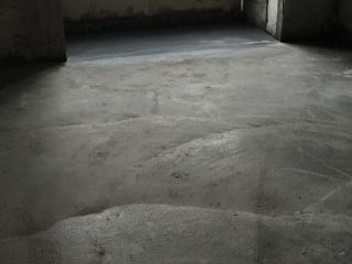地砖铺贴及地面找平施作