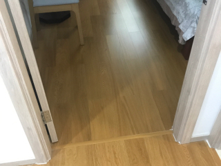 实木复合地板铺设