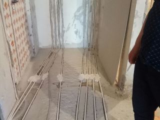 强、弱电路穿线施作