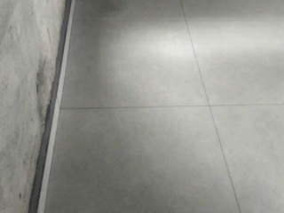 地砖铺贴及地面找平施作