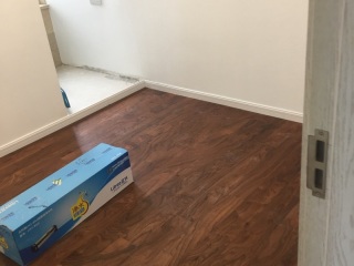 成品门及墙纸铺贴