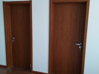 成品门及墙纸铺贴