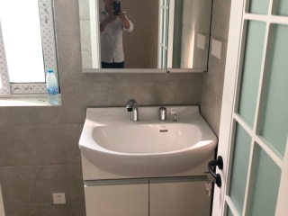 成品门及墙纸铺贴