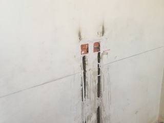 水、电管开槽施作