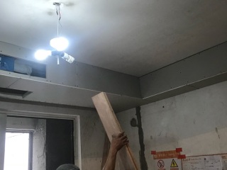 石膏板吊顶施作