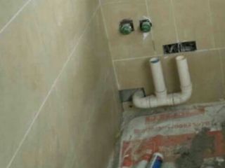 地砖铺贴及地面找平施作