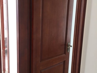 成品门及墙纸铺贴