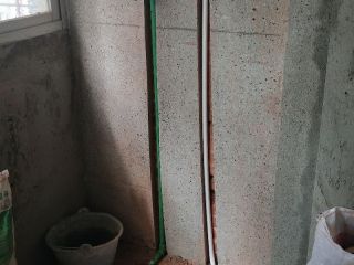 水、电管开槽施工
