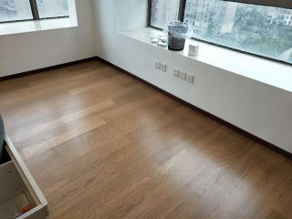 实木复合地板铺设