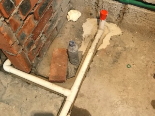 水、电管开槽施作