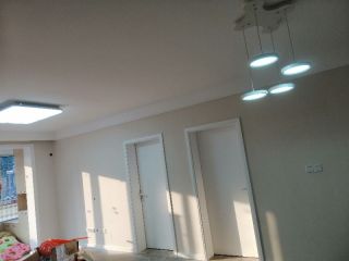 成品门及墙纸铺贴