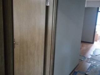 墙、顶面乳胶漆及墙纸铺贴