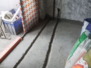 水、电管开槽施工