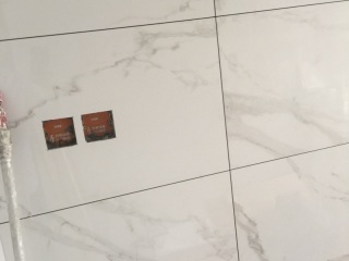 厨房、卫生间墙砖施作