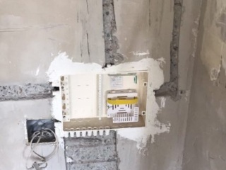 水、电管开槽施作