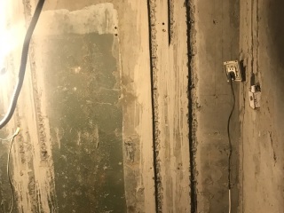 水、电管开槽施作