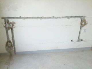 水、电管开槽施作