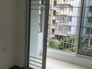 成品门及墙纸铺贴
