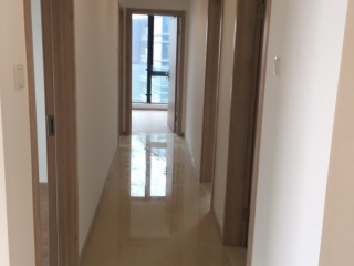 套装门、踢脚线安装