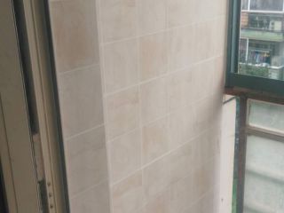 地砖铺贴及地面找平施作