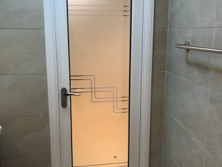 成品门及墙纸铺贴