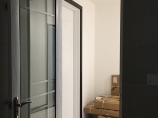 成品门及墙纸铺贴