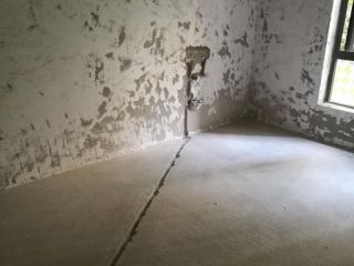 水、电管开槽施作