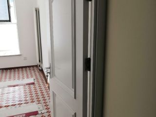 成品门及墙纸铺贴