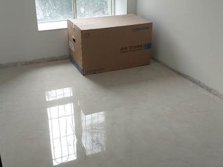 地砖铺贴及地面找平施作